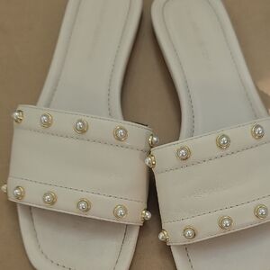 Stuart Weitzman 6/ 36.5 Leather Cream Slide Sandals with Pearl Accents